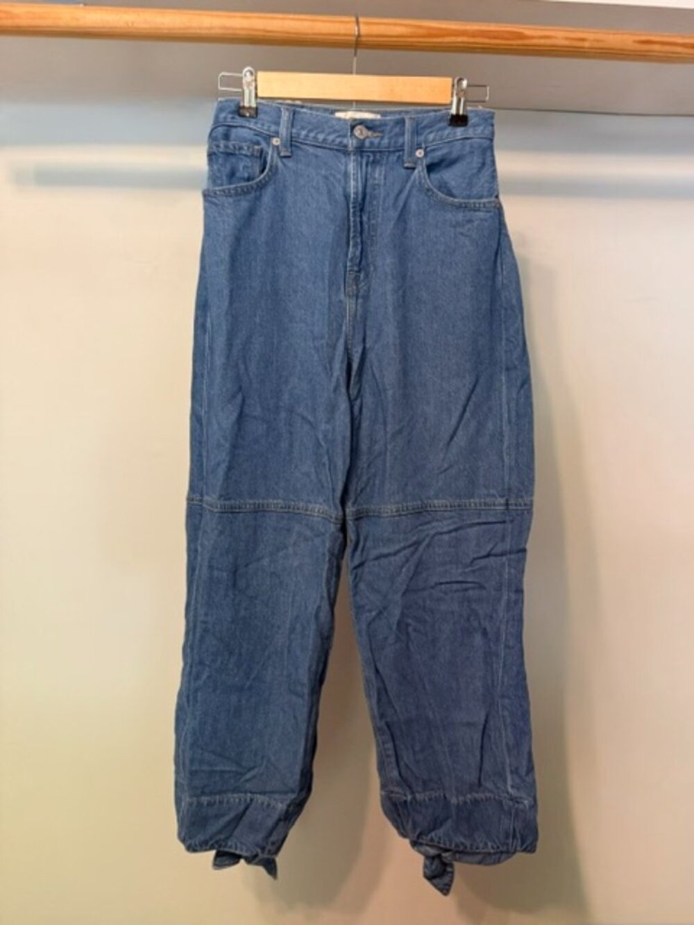 7 for All Mankind - Taper Tie Ankle Jeans in Tulip - 27